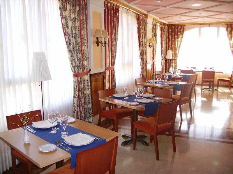 Tryp Bilbao Sondika Hotel 레스토랑 사진