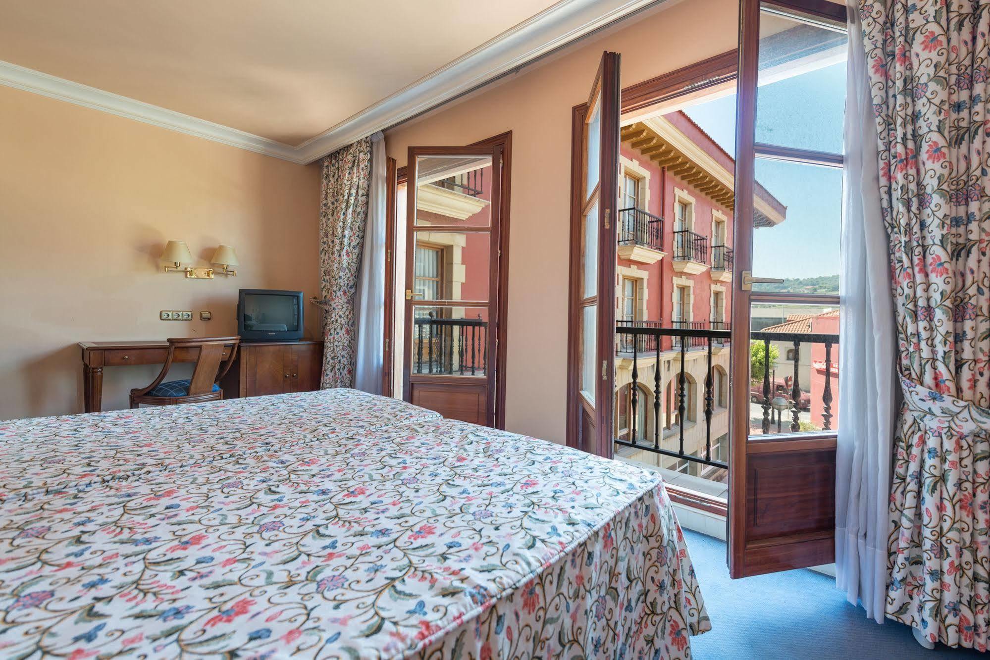 Tryp Bilbao Sondika Hotel 외부 사진